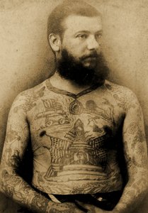 Portret van een getatoeëerde man, c.1900